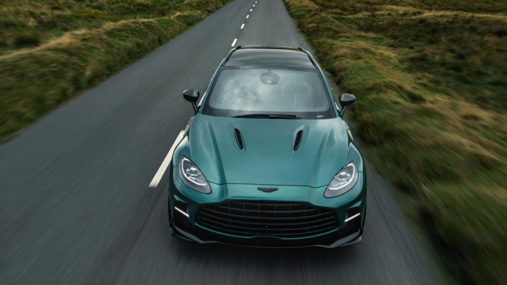 Aston Martin DBX 707